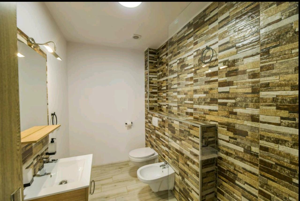 Apartament Andra โปยานาบราซอฟ ภายนอก รูปภาพ