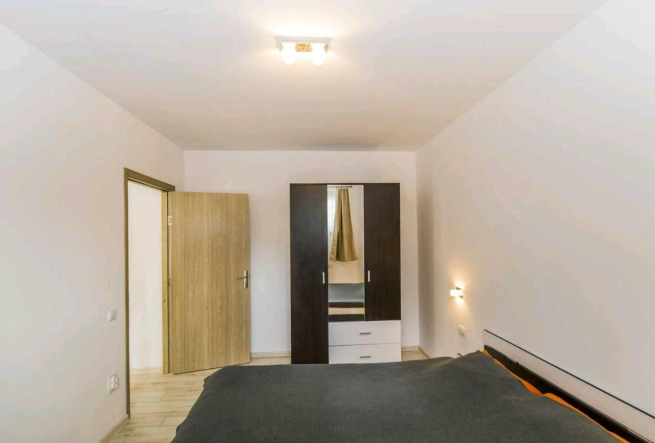 Apartament Andra โปยานาบราซอฟ ภายนอก รูปภาพ